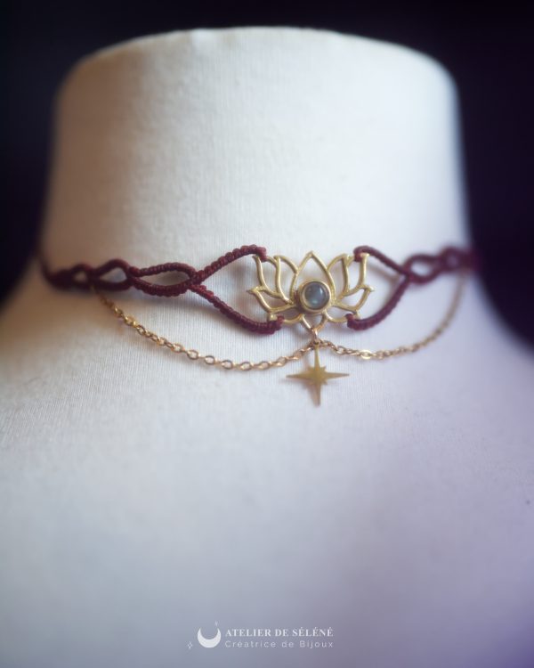 lakshmi ras de cou / diadème avec un lotus