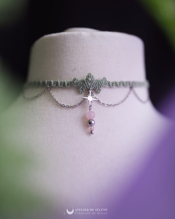 nymphéa ras de cou vert pastel avec perle de quartz rose (doré) (copie)