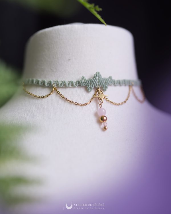 nymphéa ras de cou vert pastel avec perle de quartz rose