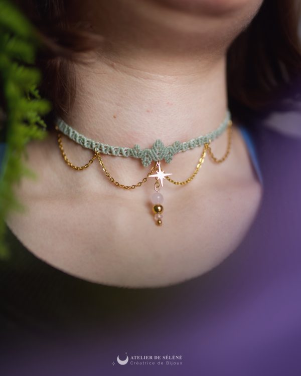 nymphéa ras de cou vert pastel avec perle de quartz rose