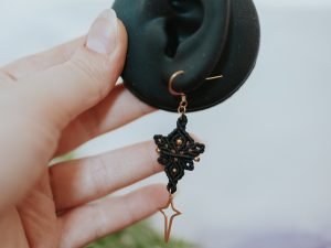 ♣ boucles d'oreilles elfiques asymétriques