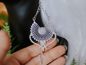 boucles d'oreilles étoile et mandala blanches et argentées