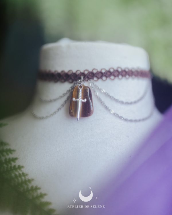 ras de cou beige avec pendentif upcyclé en larimar