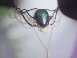 Collier avec une malachite
