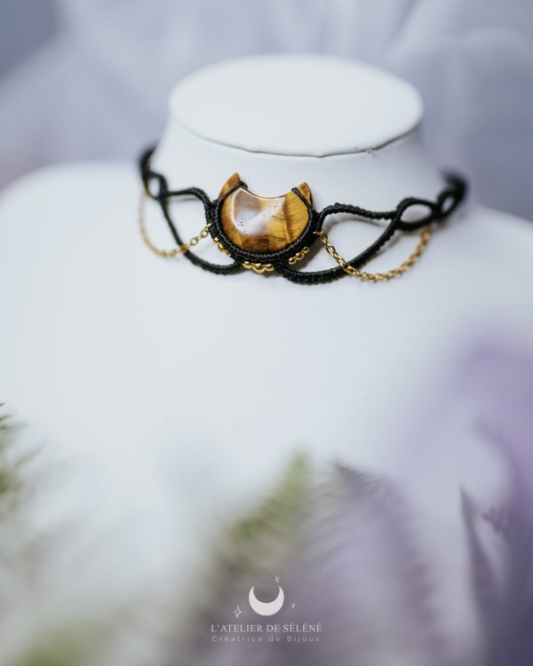 ♠ ras de cou ou tiare avec une œil de tigre lune
