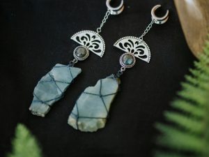 ecarteur/boucle d'oreilles argenté en améthyste