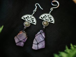 ecarteur/boucle d'oreilles argenté en améthyste