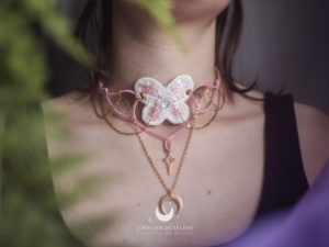 winx club collier ailes de fées rose et blanc brodé et tissé