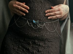 Précommande - Bijou de ventre sur mesure en labradorite